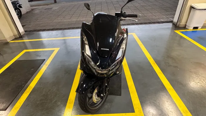 PCX DLX única dona zera demais
