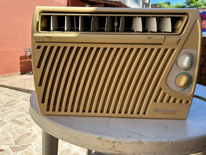 Vendo ar condicionado Springer 7500 btus