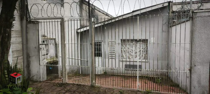 Casa Térrea à venda 3 quartos 2 vagas Pires - Santo André - SP