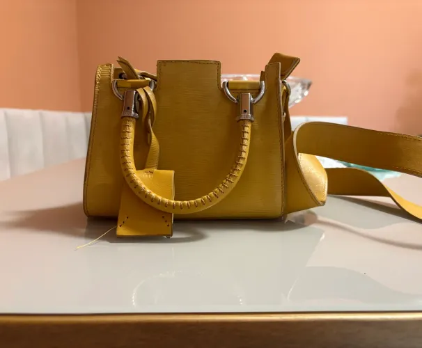 Bolsa Arezzo