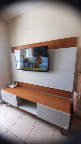 Rack com painel excelente