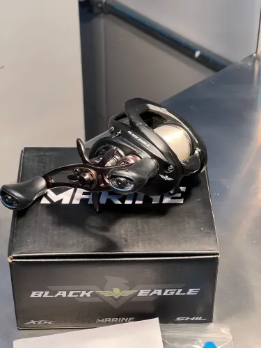Carretilha black eagle
