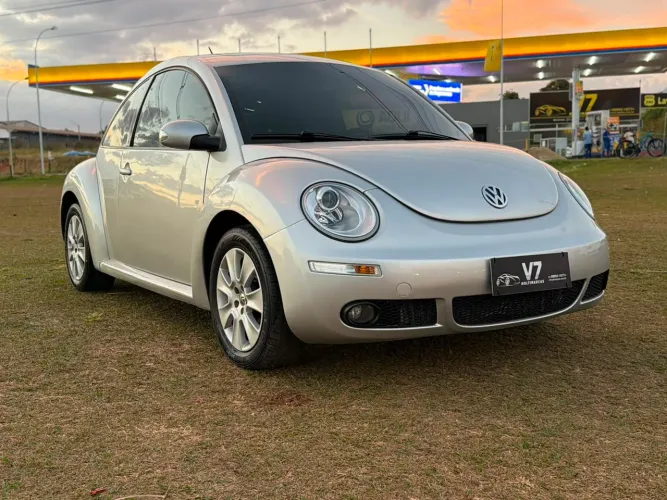 Volkswagen New Beetle 2.0 MI Mec./aut. 2008