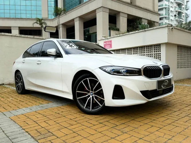 BMW 320I 320i 2023