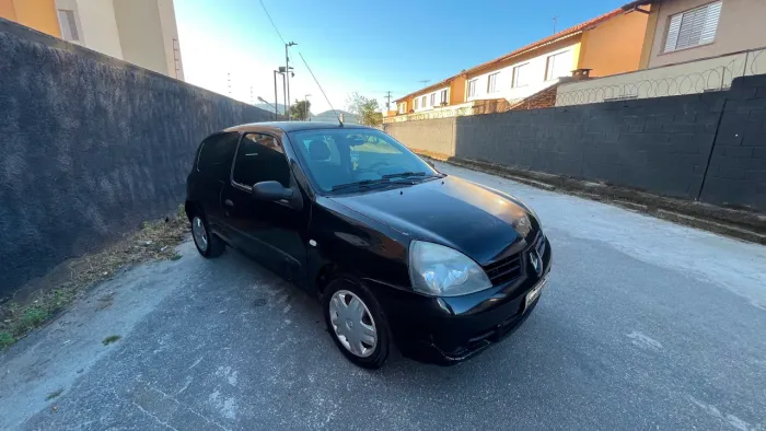 Renault Clio Hi-flex 1.0 16V 3P 2011