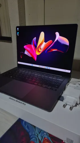 Samsung Galaxy Book 4 PRO i5 | 16GB RAM | SSD 512GB | AMOLED 2K