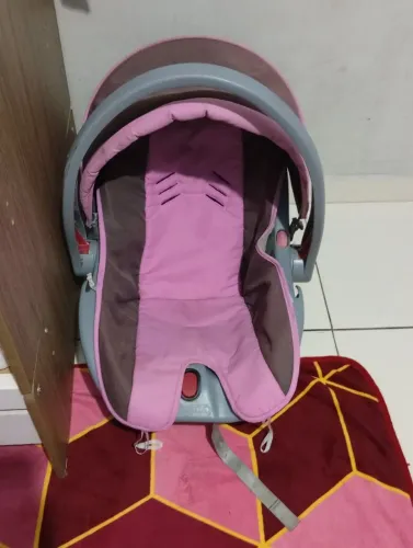 Vendo bebê conforto