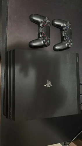 Playstation 4 Pro 1 Tb + Dois Controles + Cooler