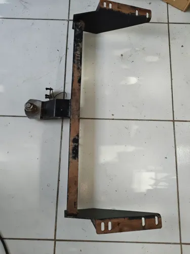 Engate Hilux reboque