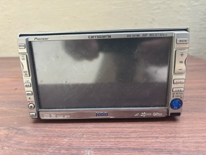 Rádio Pioneer Carrozzeria no estado