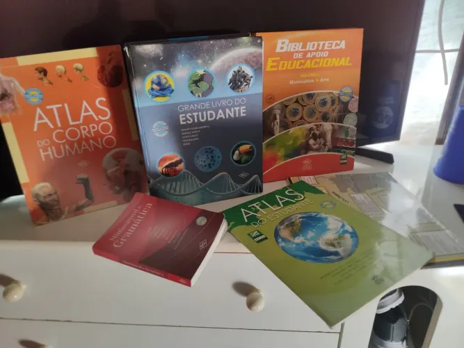 Livros.