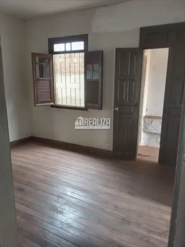 Casa à Venda no Centro de Uberaba - Oportunidade Única!