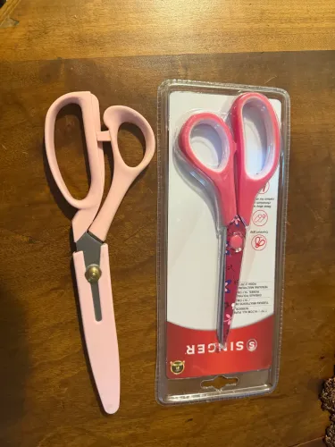 Tesouras de tecido e papel