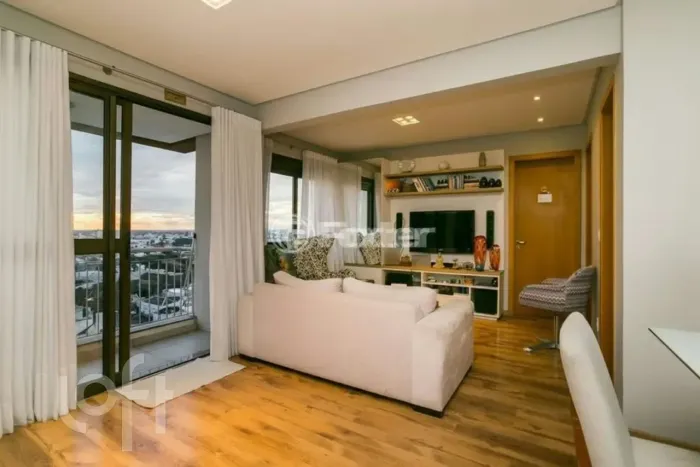 Apartamento à venda em Passo D'areia com 72 m², 3 quartos, 1 suíte, 2 vagas