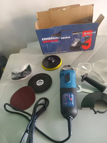 Vendo essa lixadeira nova