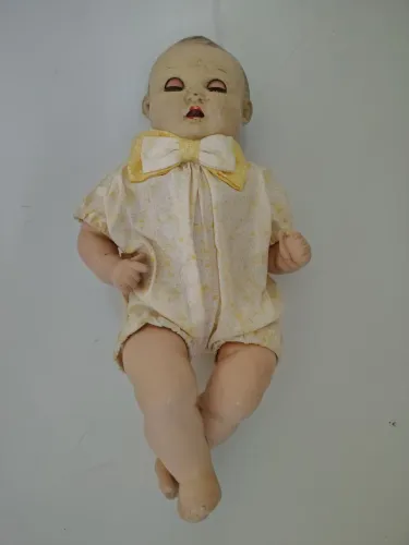 Boneca em Massa anos 40/50 