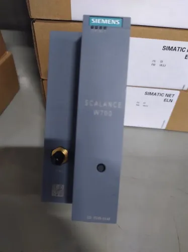 RADIO SIEMENS SCALANCE W772-1