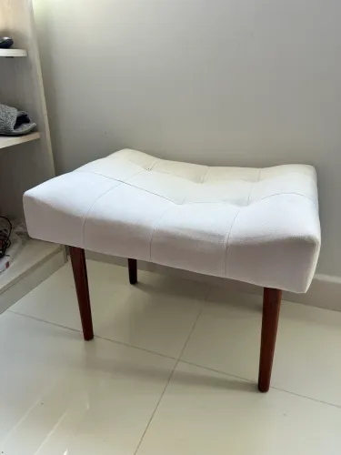 Banquinho para closet