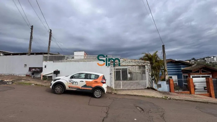 Casa para Aluguel no Bairro Seminário, Chapecó/SC | 3 Quartos (1 Suíte)