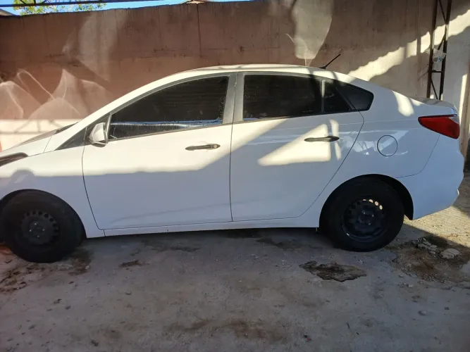 Hyundai HB20S Unique 1.0 Flex 12V Mec. 2019