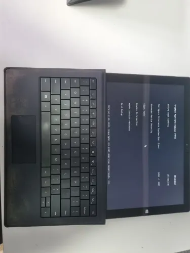 Surface 3 Pro - Trincado