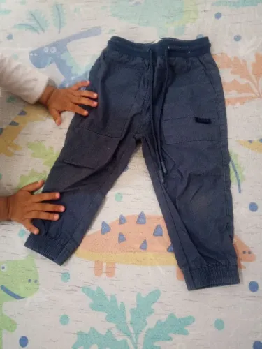 Lote de roupa e calçado infantil