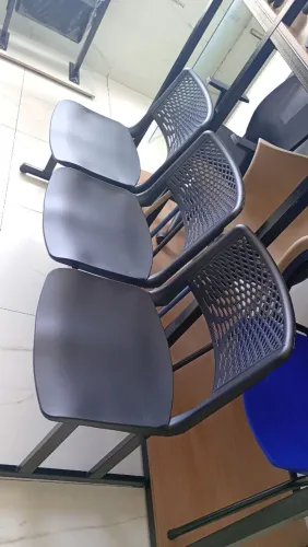 Longarinas PVC pés aço 3 lugares 590.00 avista *