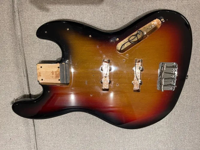 Corpo Jazz Bass