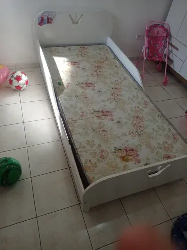 Cama criança com colchão $250