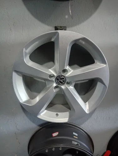 Rodas aro 18 Modelo Golf furação 4/100 Gol Voyage Saveiro