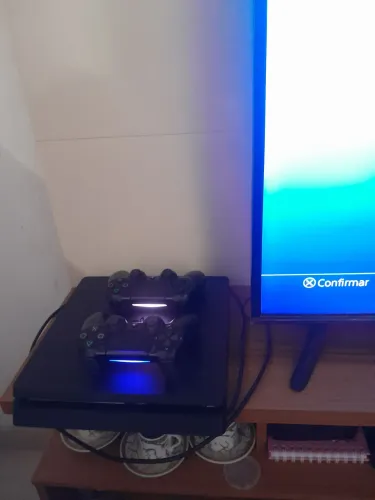 PlayStation 4 slim