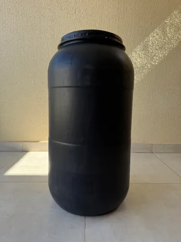 Galão tambor Bombona (240 Litros)