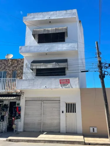 PRÉDIO COMERCIAL NO CENTRO DE TOBIAS BARRETO