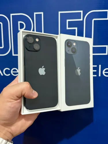 iPhone 13 128 GB Bateria 84% 