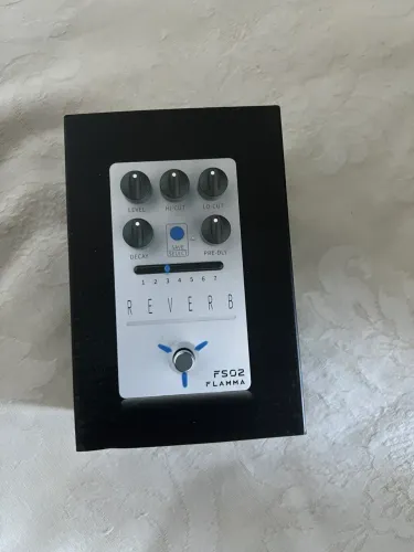 Pedal reverb guitarra