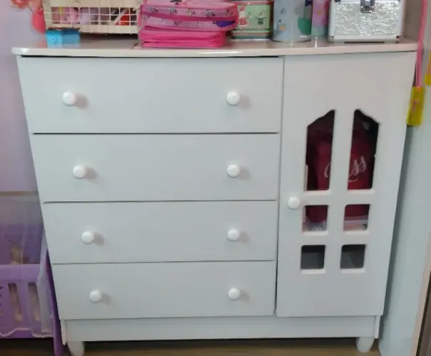 Cômoda branca