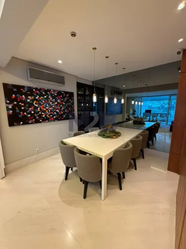 PARTAMENTO DE ALTO PADRÃO, 233 m² , 3 SUITES, 4 VAGA, MOBILIADO. VENDA