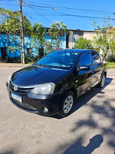 Toyota Etios XS Sedan 1.5 Flex 16V 4P Mec. 2013
