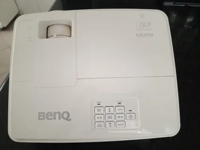 Projetor multimídia 