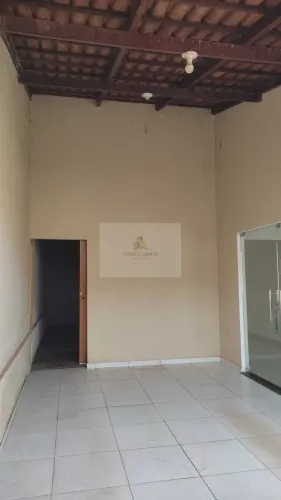 Casa Padrão para Alugar - Av Jacob
