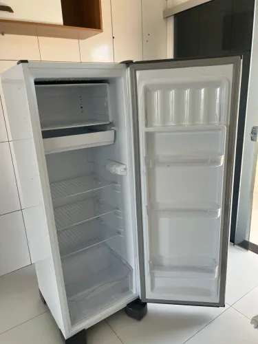 Geladeira Inverter 6 meses de uso