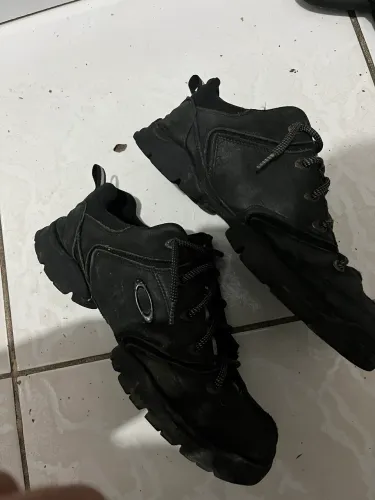 Tênis oakley preto