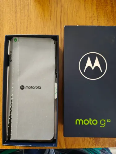 Motorola G52