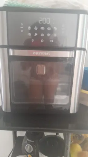 Vendo um Air fryer digital nova na garantia de 1 ano ! Marca Mundial