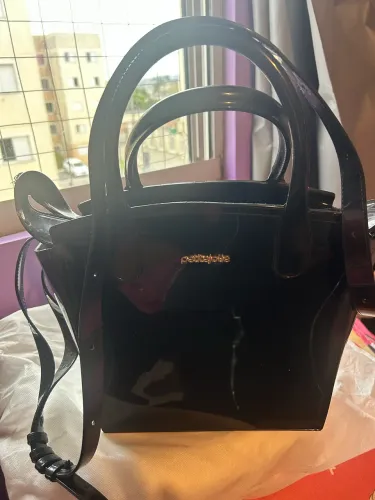 Bolsa Petit Jolie Preta Mão e Alça Transversal