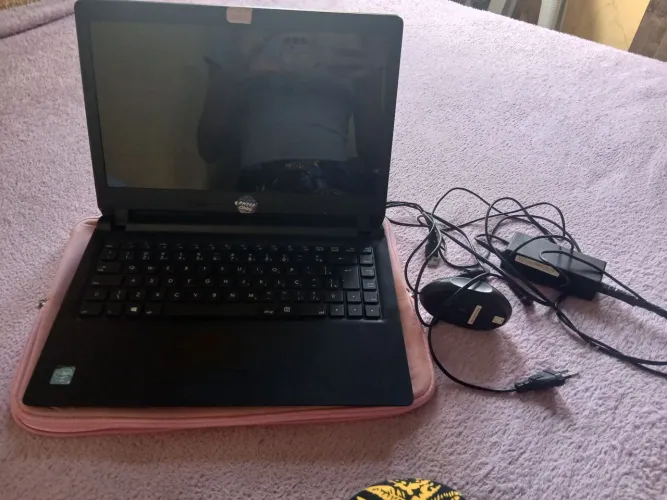 Notebook usado