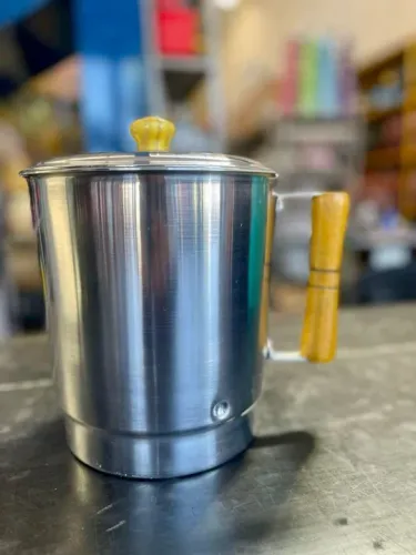 Fervedor de leite inderramável