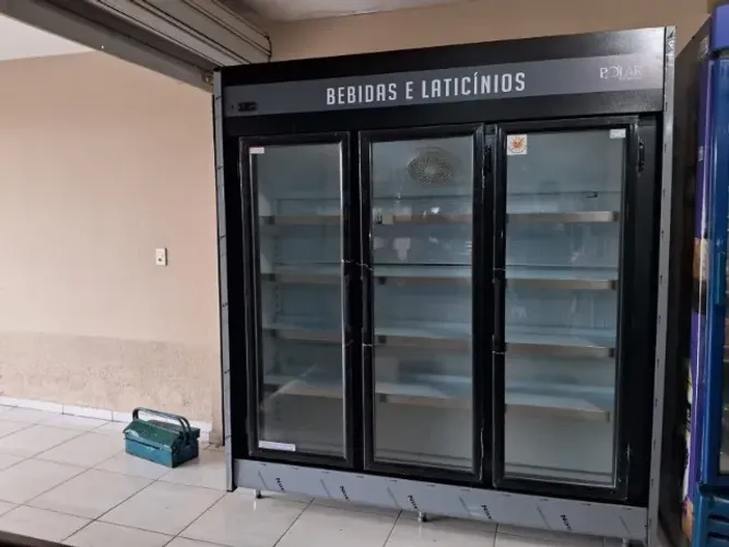 Auto serviço para frios e lacticinios3 portas