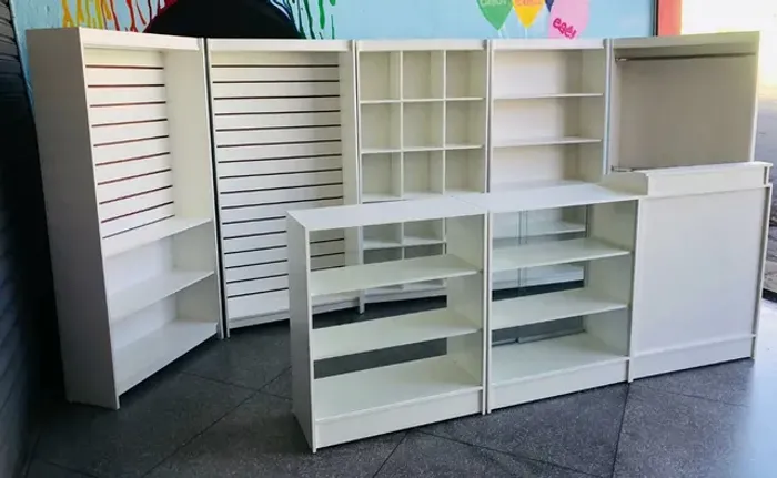 BALCÃO CAIXA VITRINE EXPOSITOR COLMEIA PRATELEIRA FARMÁCIAS ENTREGA RAPIDA