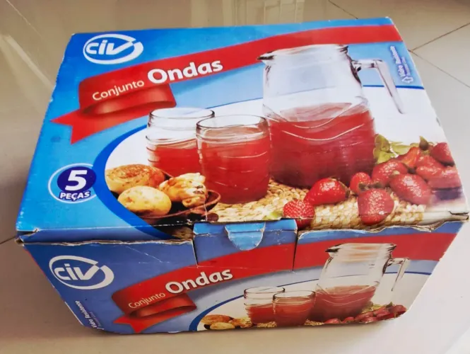 Jogo de copos com a Jarra